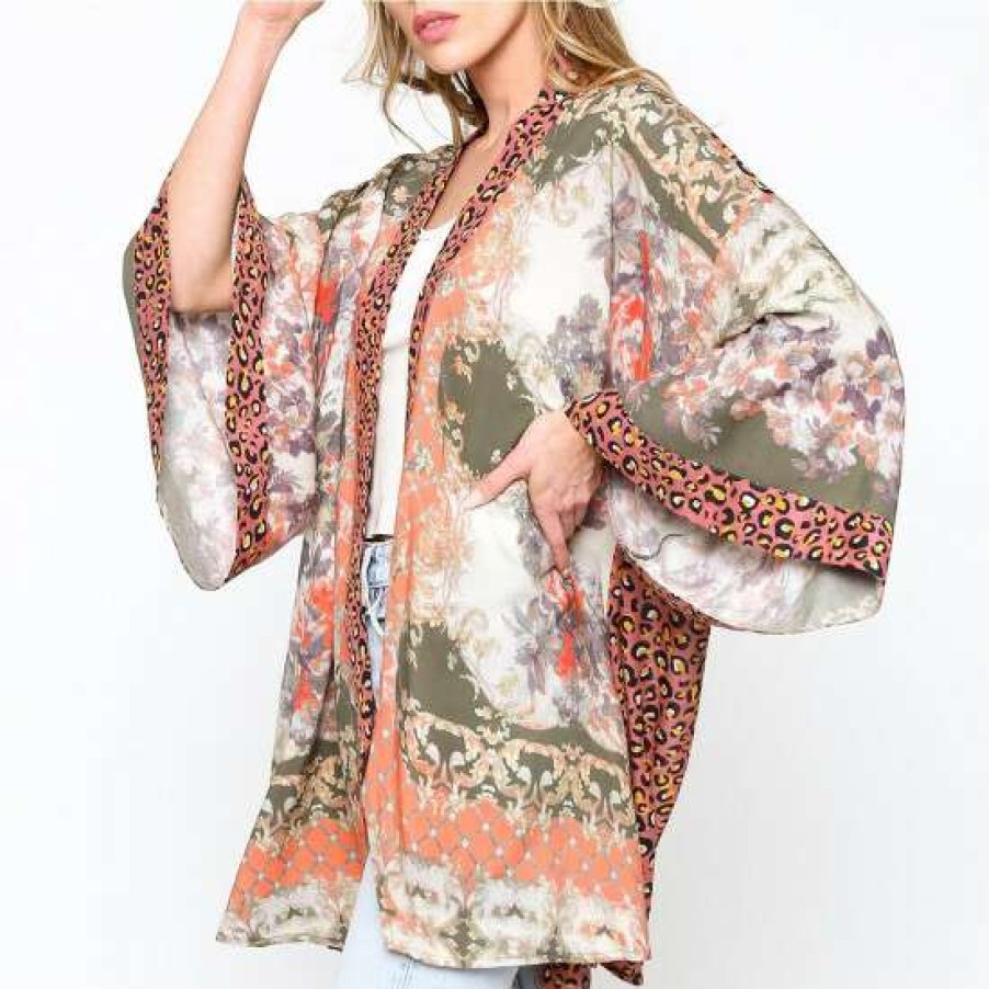 Women'S Clothing * | Best Reviews Of Aratta Abstract Animal Topper